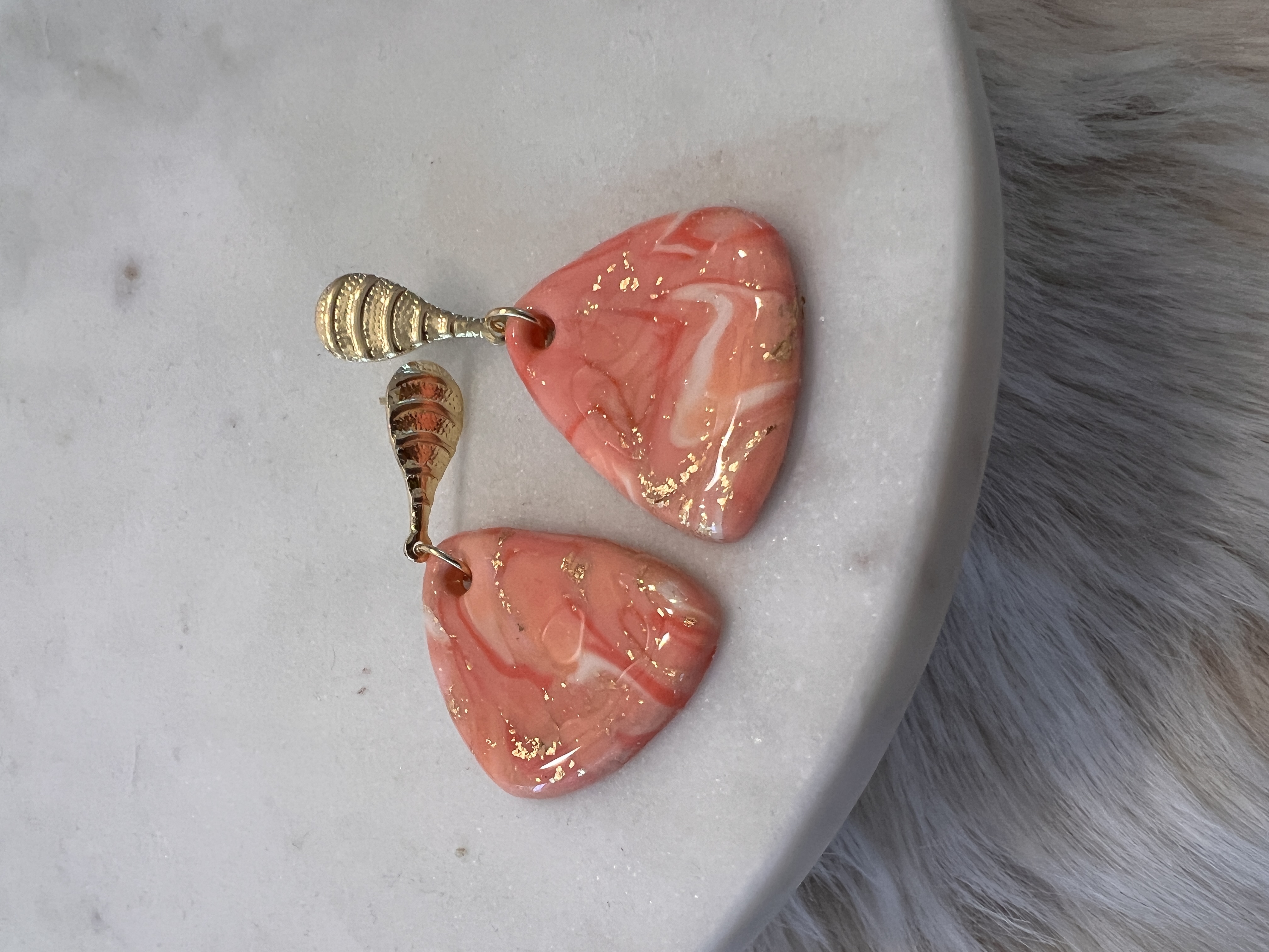 Red and pink marble flower hoop earrings